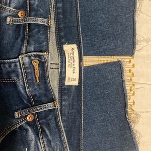 abercrombie and fitch ulta high rise skinny jeans, brand new without tags